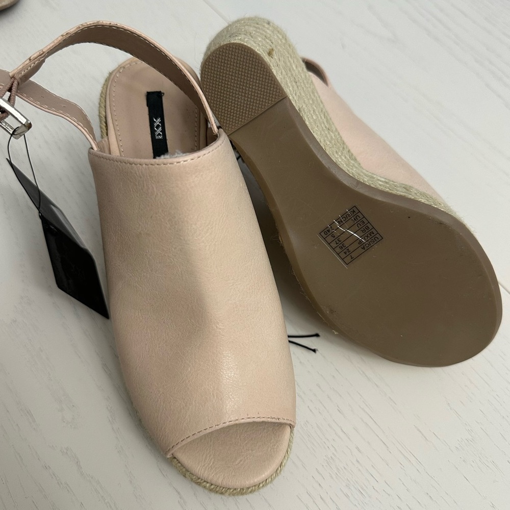 Women's Pink Slingback Shoes